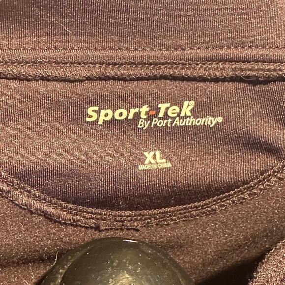 Polyester quarter zip pull over - Picture 6 of 6